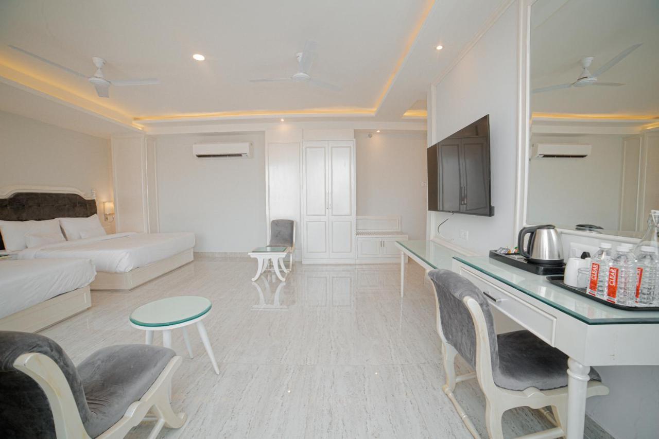 Hotel Pearl Courtyard Varanasi Exterior foto