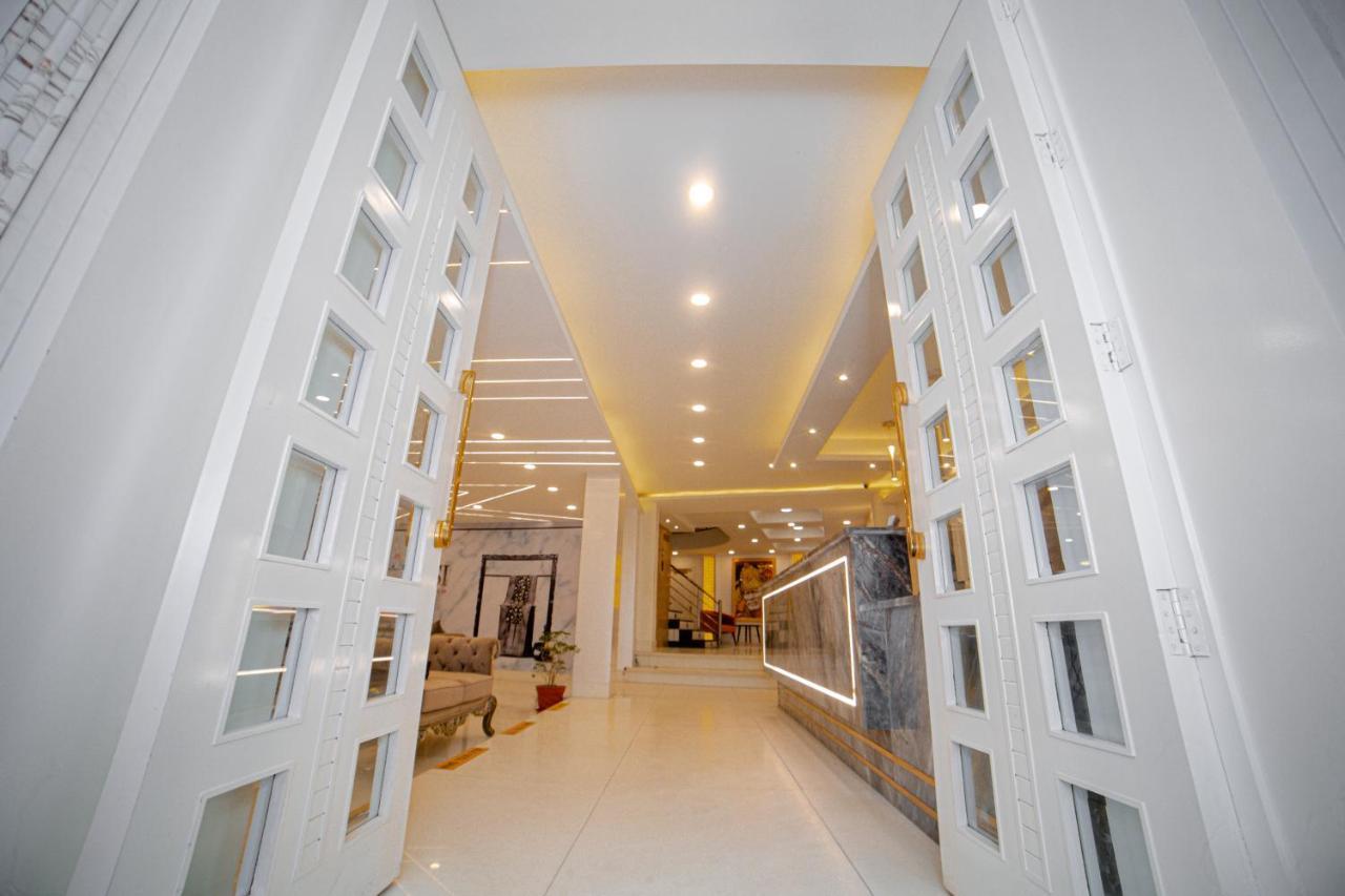 Hotel Pearl Courtyard Varanasi Exterior foto